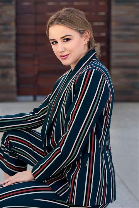 Chloé Lukasiak Feels Free After Confirming Brooklinn。